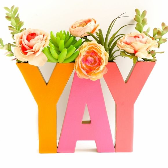 Meet your Posher, Nora - Picture 1 of 1